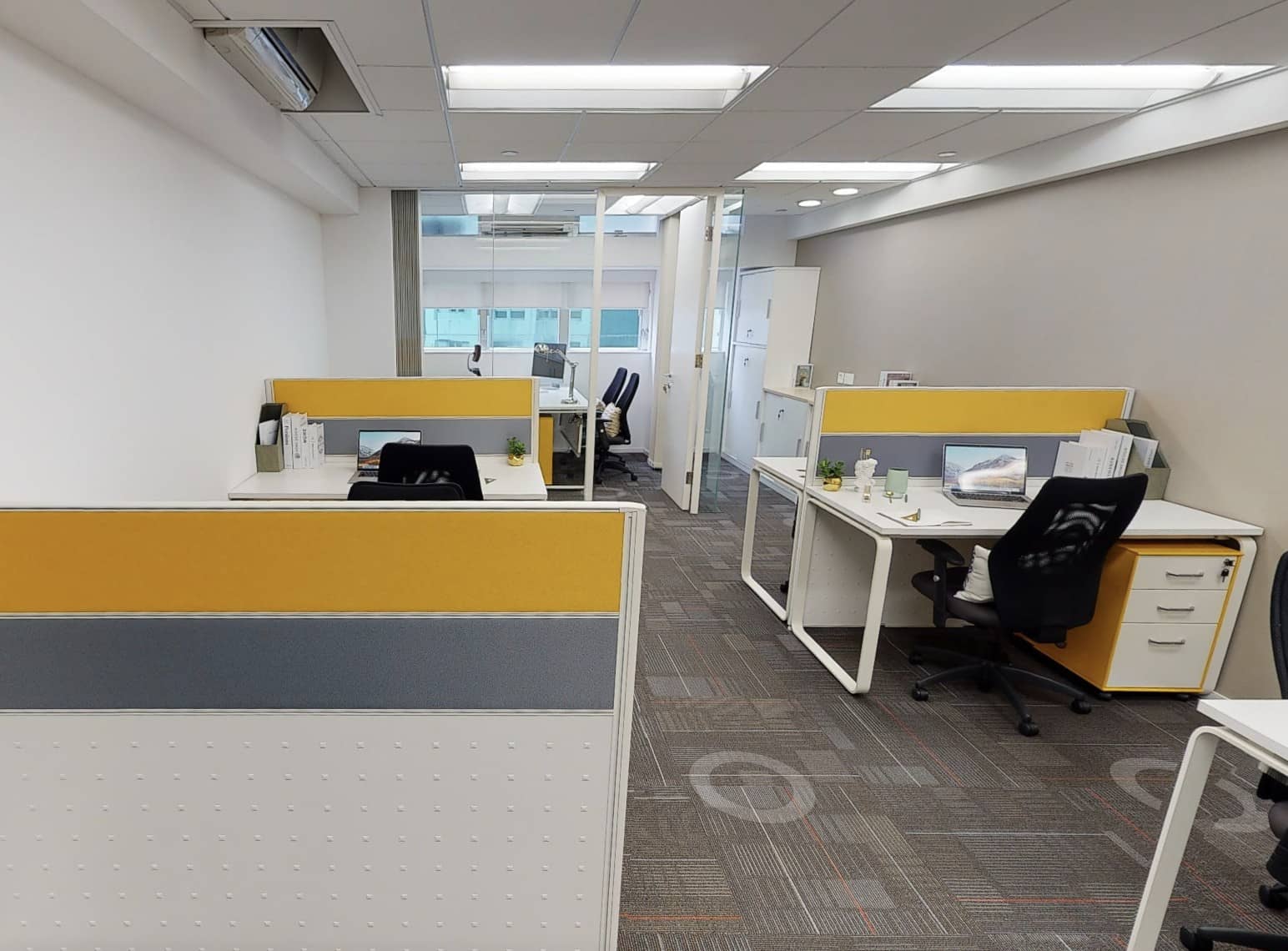 Officeplus@SheungWan building or unit photo