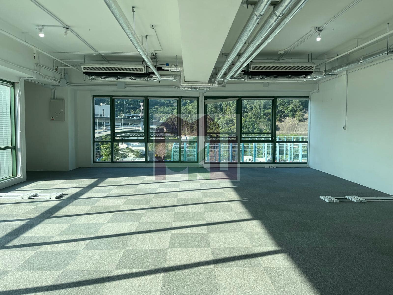 West Gate Tower｜Office for Lease｜Moku Property